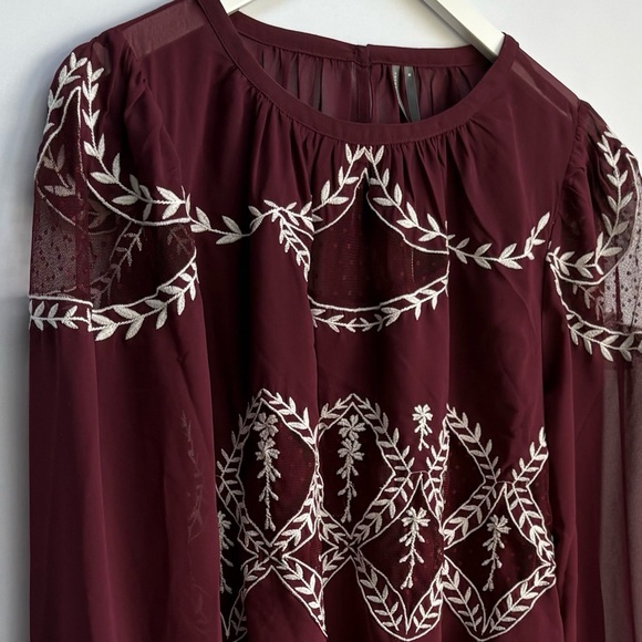 NWT Anthropologie Long-Sleeve Appliqué Embroidered Blouse in Wine, size M - Picture 11 of 13